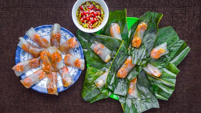 Dùng bánh bột lọc kiểu Huế trong ngày