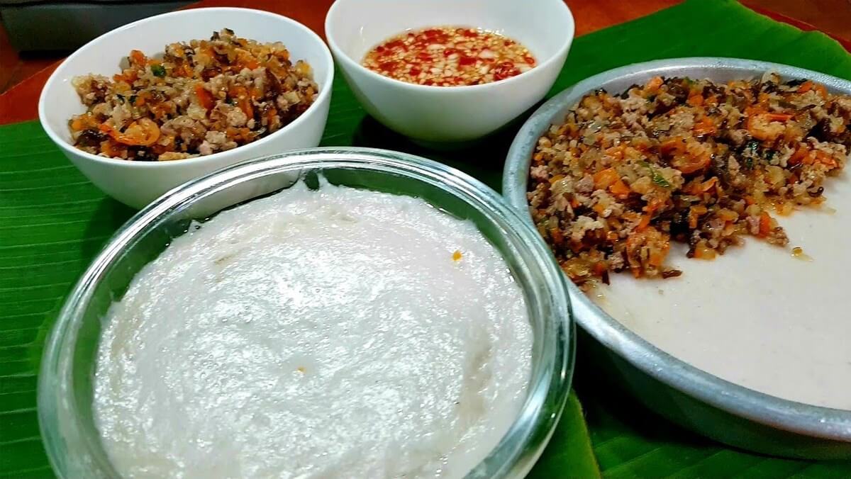 Thành phẩm bánh đúc mặn sau khi tháo khuôn