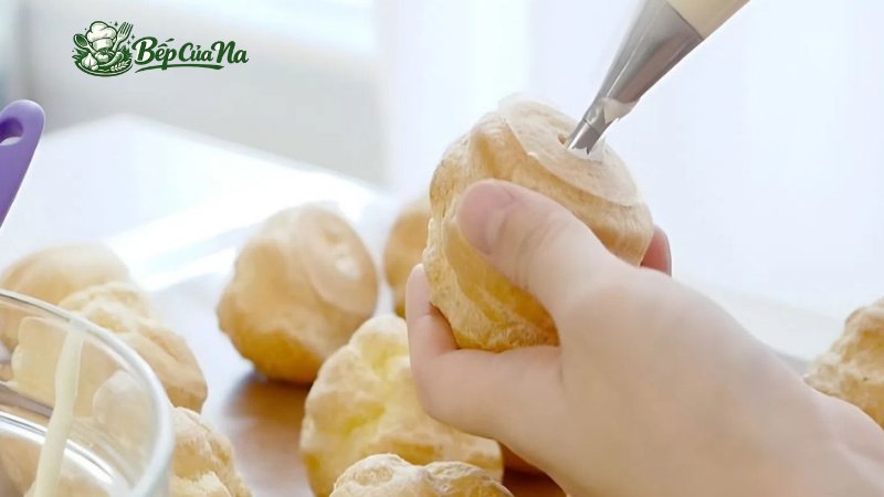 Hướng dẫn cách làm bánh su kem chi tiết từng bước